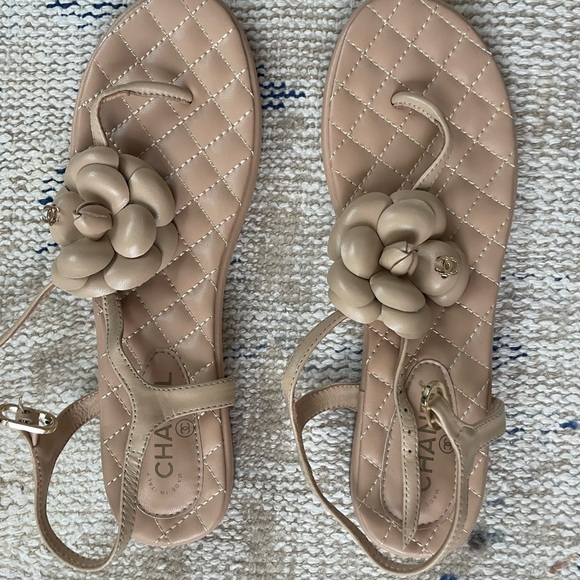 Chanel sandals - Picture 1 of 6